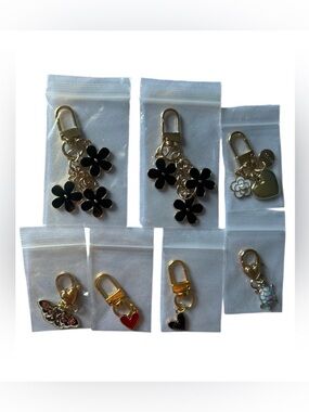 Fashion Multi Color Gold Tone Charm Keychain Zipper Pull Lot of 5
7
